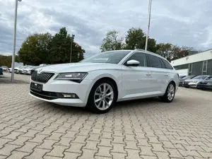 Skoda Superb Combi 2.0 TDI Premium Edition Pano-SD AHK