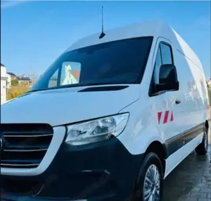 Mercedes-Benz Sprinter 317 CDI Sprinter Standard VA 9G-Tronic Bild 2