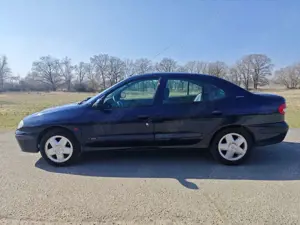 Renault Megane Classic Bild 2