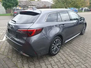 Toyota Corolla 1.8 Hybrid Touring Sports Team Deutschland+Technik Bild 4