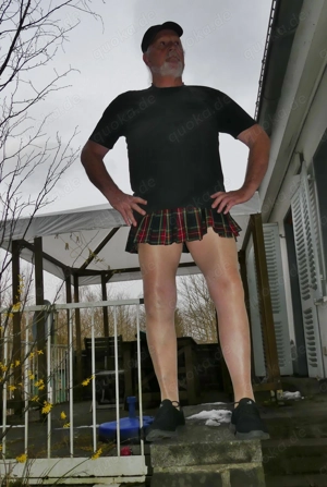 Welcher Herr brauch hilfe Bild 9