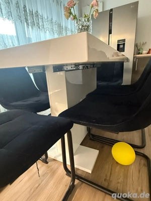 Esstisch mit 6 Stühlen   ausziehbar, Hochglanz, gepflegt