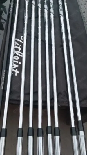 Titleist T200 Black AMT Eisen mit harten Schäften, kompletter Satz