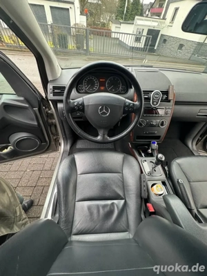 Mercedes-Benz A 200 | TÜV neu | Neue Bremsen & Ölwechsel | Top Zustand | Automatik Bild 3 Mercedes-Benz A 200 | TÜV neu | Neue Bremsen & Ölwechsel | Top Zustand | Automatik Bild 3