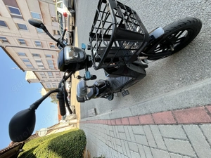 Moderner Elektro-Scooter 350 W   neu, LCD-Display, Licht, Blinker, Alarm, ohne Registrierung