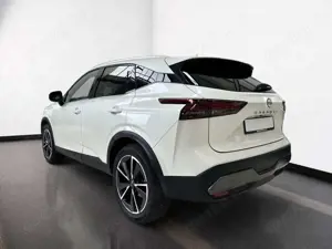 Nissan Qashqai Xtronic 4x4 tekna Pano+Bose+19Z+Design+Business+Pr Bild 4