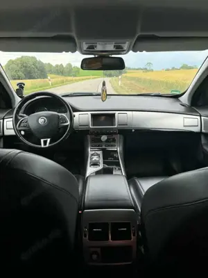 Jaguar XF 3.0 V6 Diesel Luxury Bild 4