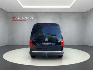 Volkswagen Caddy 2.0 TDI BMT-AHK-Navi-Kamera-GRA-Zuheizer Bild 4