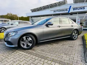 Mercedes-Benz E 220 d AVANTGARDE, SHD, Automatik, LED, Park-Paket Bild 2