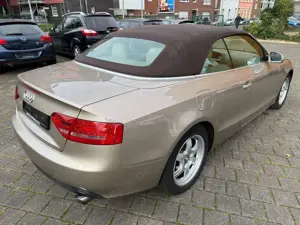 Audi A5 Cabriolet 2.0 TFSI AUTOMATIK/BANGOLUFSEN/+++ Bild 4