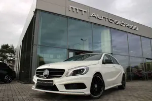 Mercedes-Benz A 200 BE AMG SPORT-PAKET BI-XENON/NAVI/NIGHT/18"