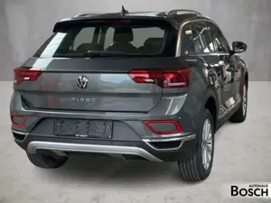 Volkswagen T-Roc 1.5 TSI Style DSG RFK el. Heckklappe Side Bild 4