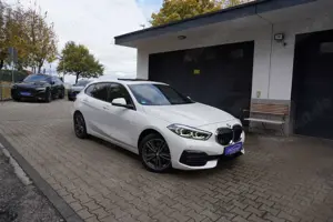 BMW 120 120 d xDrive Sport Line tLEDER+NAVI+PANO+PDC+ALU
