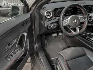 Mercedes-Benz A 200 Limousine AMG RüKam+MBUX+Tempomat+LED+18 Bild 4