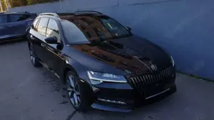 Skoda Superb 1.4 TSI iV DSG SPORTLINE Virtual/Navi/AHK Bild 2