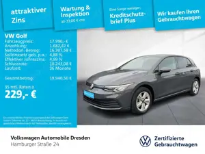 Volkswagen Golf VIII Life 1.5 TSI LED NAVI PDC APP-CONNECT
