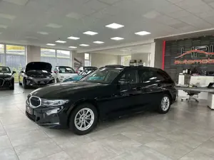 BMW 320 d Touring LiveCockpitProf Pano.Dach PDC HiFi