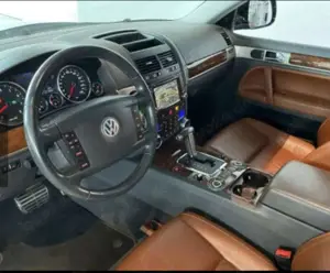 Volkswagen Touareg 4.2 V8 Automatik Bild 5