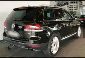 Volkswagen Touareg 4.2 V8 Automatik Bild 3