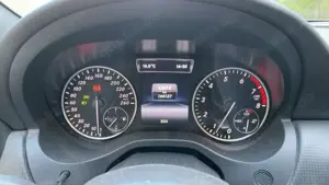 Mercedes-Benz A 180 A 180 BlueEfficiency Style (176.042) Bild 4