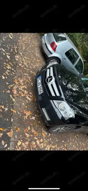 Mercedes-Benz GLK 220 CDI DPF 4Matic BlueEFFICIENCY 7G-TRONIC Bild 2