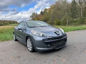 Peugeot 207 207 CC*Cabrio Bild 1