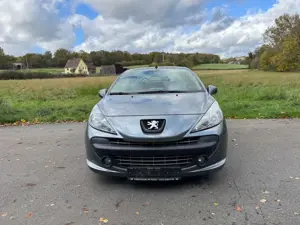 Peugeot 207 207 CC*Cabrio Bild 2