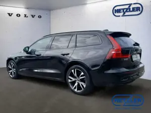 Volvo V60 B4 Mild-Hybrid Diesel Plus Dark 360-Grad Kamera Fa Bild 4