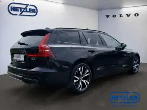 Volvo V60 B4 Mild-Hybrid Diesel Plus Dark 360-Grad Kamera Fa Bild 3