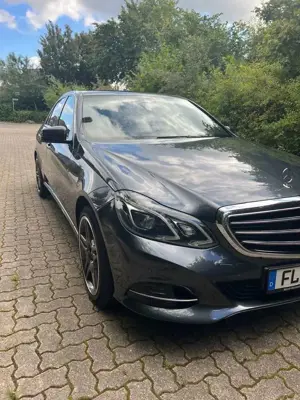Mercedes-Benz E 200 CDI 7G-TRONIC Bild 3