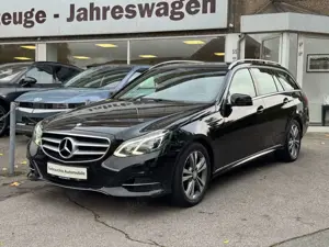 Mercedes-Benz E 250 4M Avantgarde Aut. Comand Schiebedach AHK