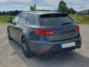 SEAT Leon Leon ST ST 2.0 TSI 4Drive OPF DSG Cupra Bild 4