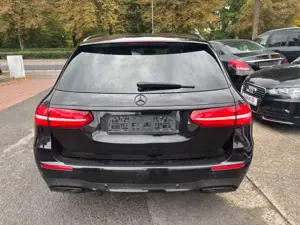 Mercedes-Benz E 300 E -Klasse T-Modell AMG !!! Bild 3
