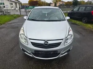 Opel Corsa D Edition Klima TÜV 03/2027 Bild 2