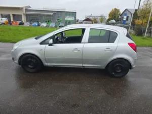 Opel Corsa D Edition Klima TÜV 03/2027 Bild 5