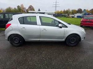 Opel Corsa D Edition Klima TÜV 03/2027 Bild 4