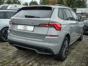 Skoda Kamiq 1.0 TSI Clever KLIMA PDC SITZHEIZUNG Bild 3