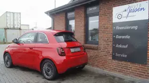 Fiat 500e Red Aut. Navi/Kamera/Shz./Temp./Alu 16" Bild 3