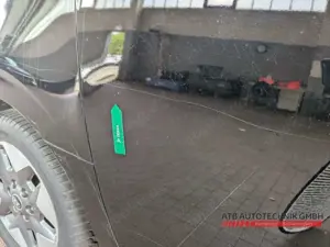 Hyundai STARIA Signature 7-Sitzer 2.2 CRDi 4WD AHK El. Panodach Bild 4