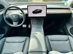 Tesla Model Y Model Y Performance Dual Motor AWD Bild 5