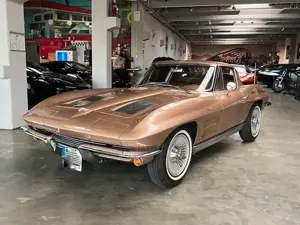 Corvette C2 Bild 3 Corvette C2 Bild 3