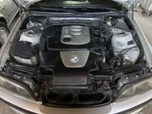 BMW 320 320d Bild 2