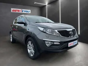 Kia Sportage 2.0 Vision 2WD Bild 2