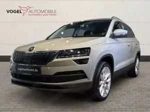 Skoda Karoq 2.0 TDI Style 4x4+AHK+Alcant.+Kam.+LED+ACC