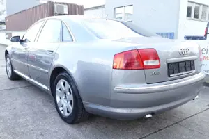 Audi A8 Bild 4