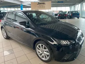 SEAT Ibiza 1.0 TSI 85kW FR /DAB/SZHZG/PDC/Kamera