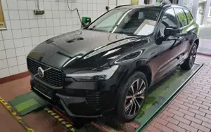 Volvo XC60 Plus Dark VollLeder*4xSHZ*Kamera*20*ACC*LED