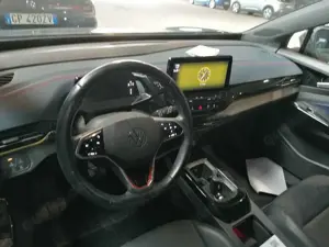Volkswagen ID.4 GTX Navi AHK Wärmepumpe Keyless ACC AHK W-Pumpe 36 Bild 4