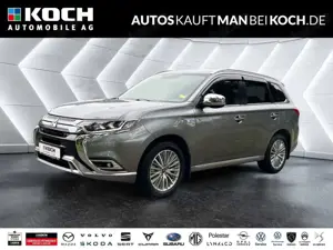 Mitsubishi Outlander 2.4 4WD Plug-In Spirit+ KAMERA SHZ NAVI Bild 1