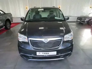 Lancia Voyager Hartung Bestattungswagen / Leichenwagen Bild 2